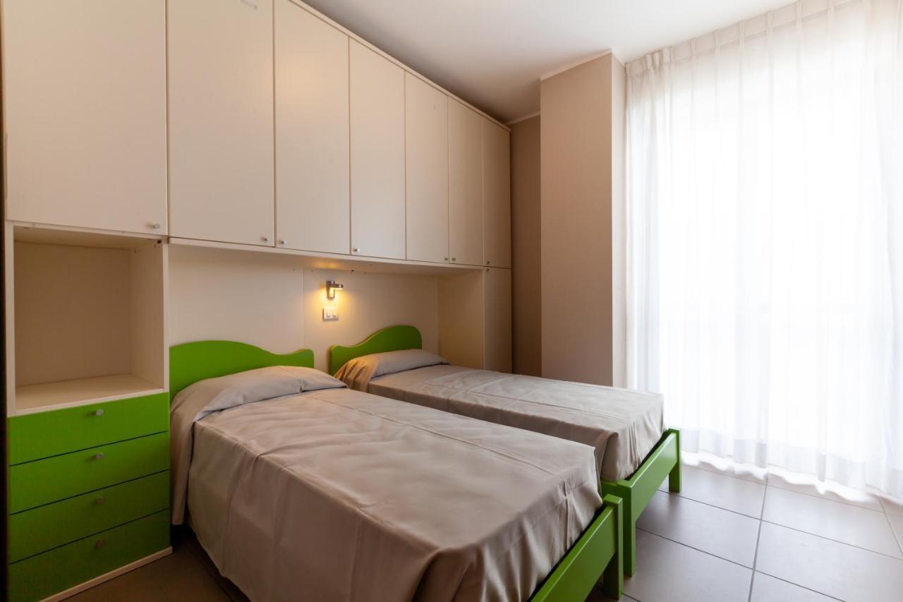 Holiday Club Residence Alba Adriatica Eksteriør billede